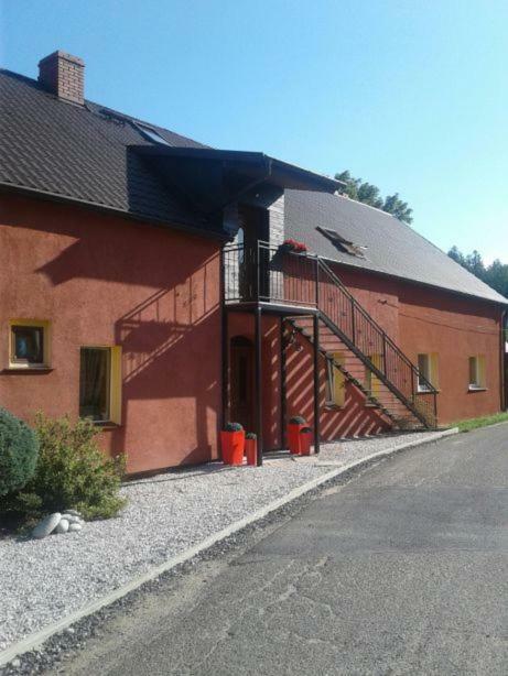 Przytulne Na Poddaszu Jelenia Góra Extérieur photo